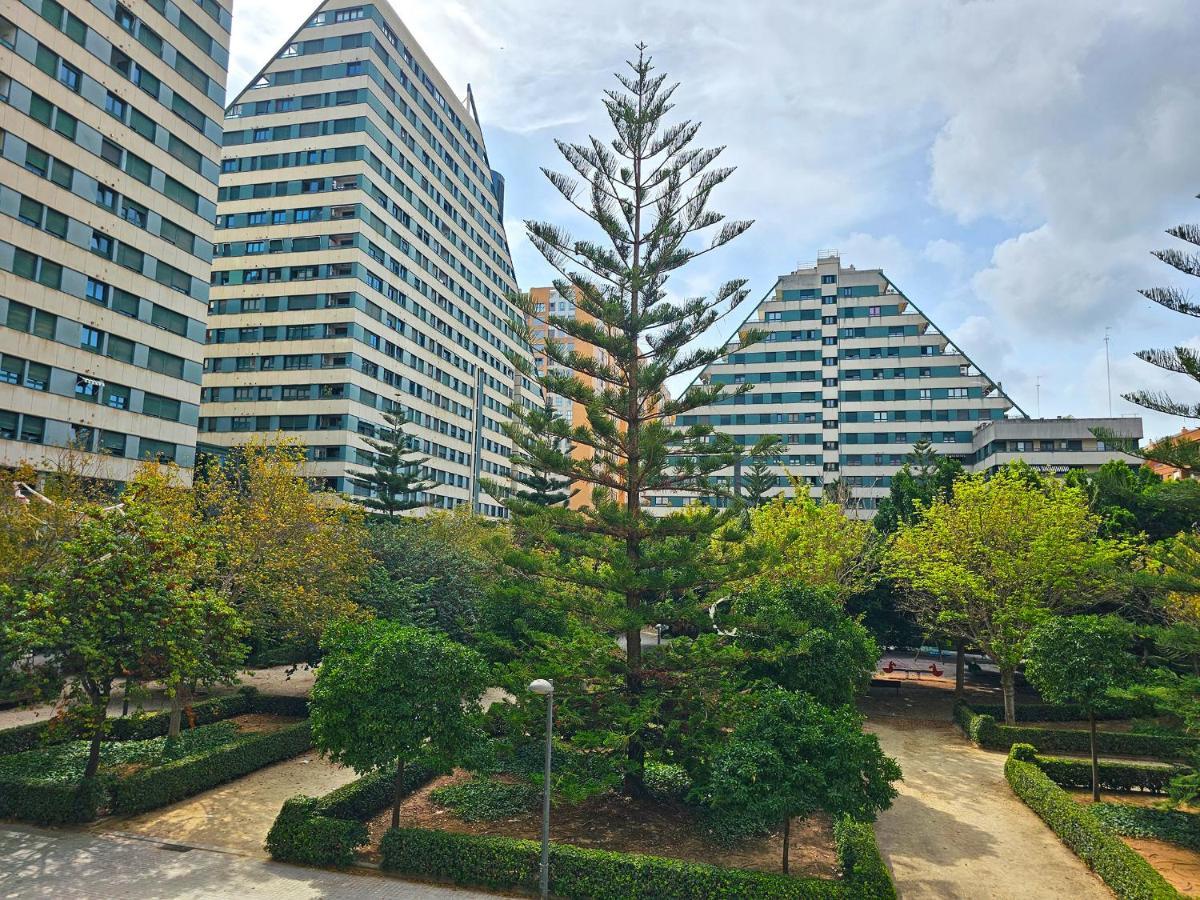 Apartamentos Las Ciencias U Valensiya Dış mekan fotoğraf